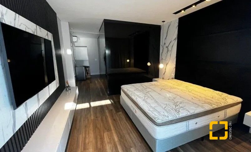 Casa com 433m², 10 quartos (sendo 5 suítes), 4 garagens, no bairro Jurerê Internacional em Florianópolis