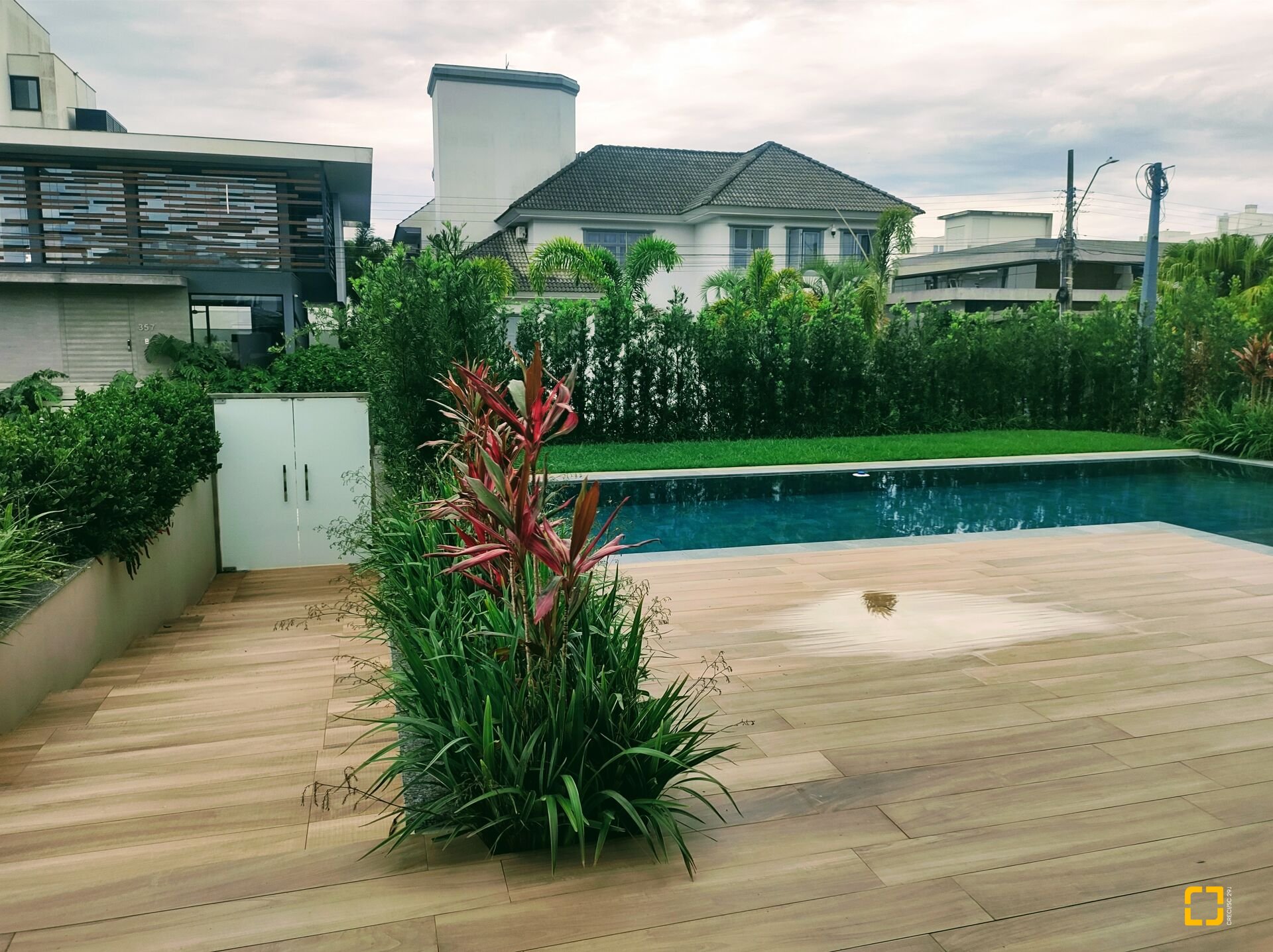 Casa com 700m², 10 quartos (sendo 5 suítes), 6 garagens, no bairro Jurerê Internacional em Florianópolis