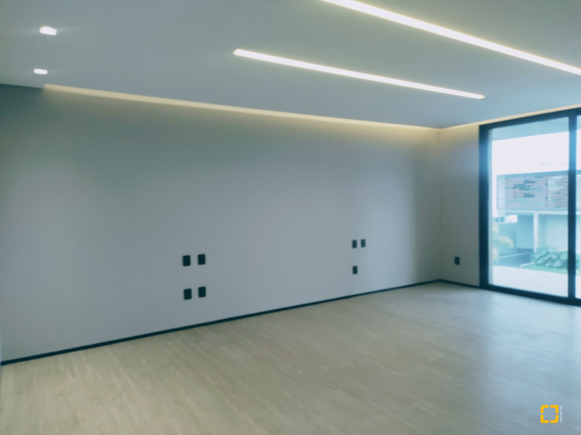 Casa com 700m², 10 quartos (sendo 5 suítes), 6 garagens, no bairro Jurerê Internacional em Florianópolis