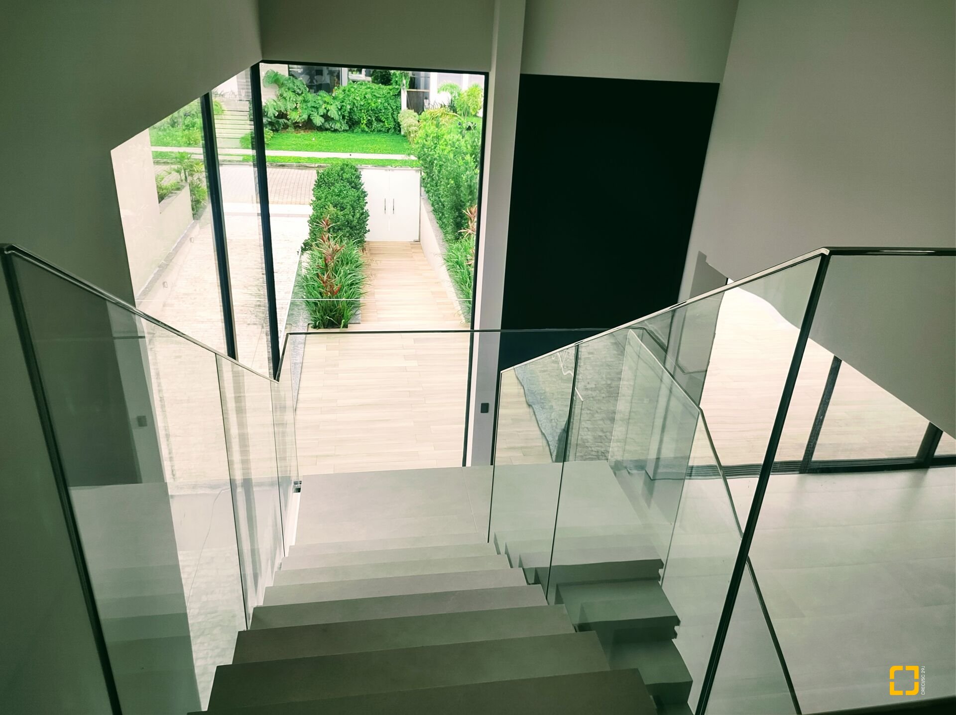 Casa com 700m², 10 quartos (sendo 5 suítes), 6 garagens, no bairro Jurerê Internacional em Florianópolis