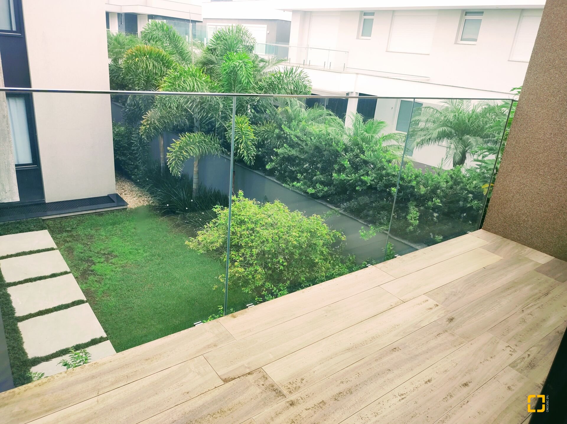 Casa com 700m², 10 quartos (sendo 5 suítes), 6 garagens, no bairro Jurerê Internacional em Florianópolis