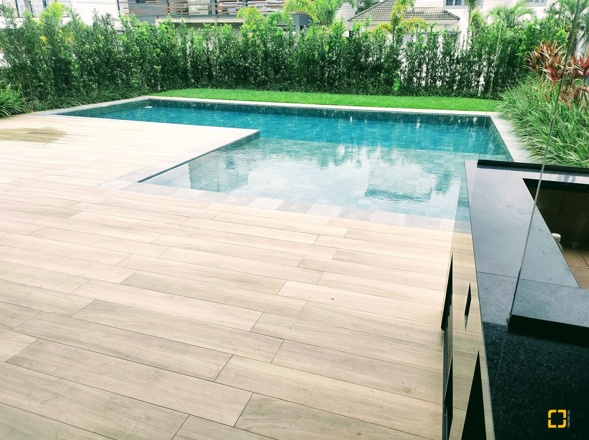 Casa com 700m², 10 quartos (sendo 5 suítes), 6 garagens, no bairro Jurerê Internacional em Florianópolis