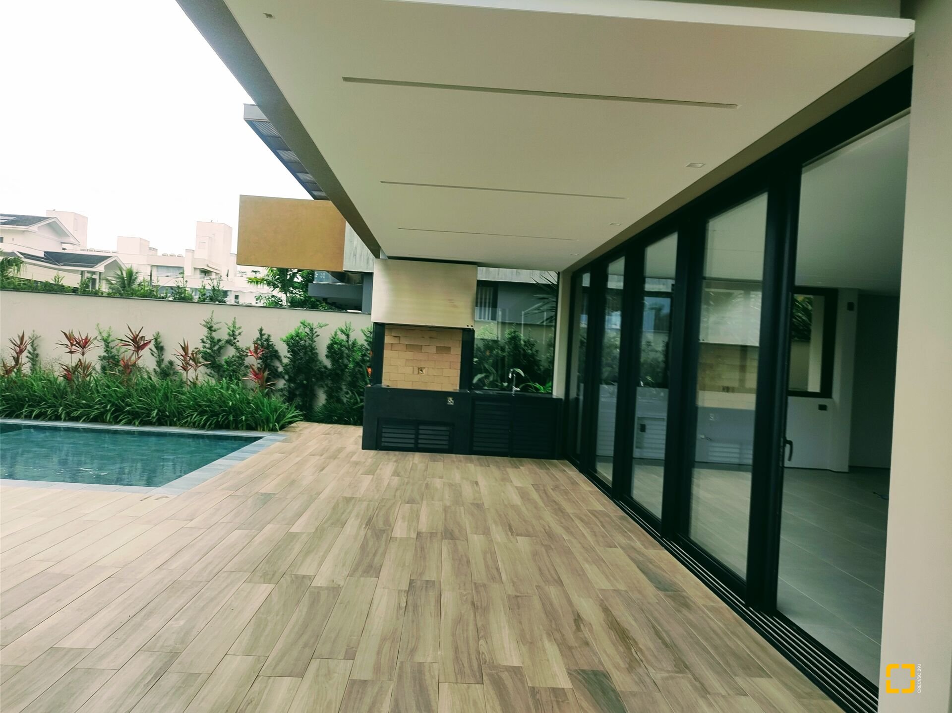 Casa com 700m², 10 quartos (sendo 5 suítes), 6 garagens, no bairro Jurerê Internacional em Florianópolis