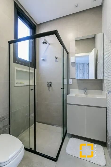 Casa com 460m², 10 quartos (sendo 5 suítes), 2 garagens, no bairro Jurerê Internacional em Florianópolis