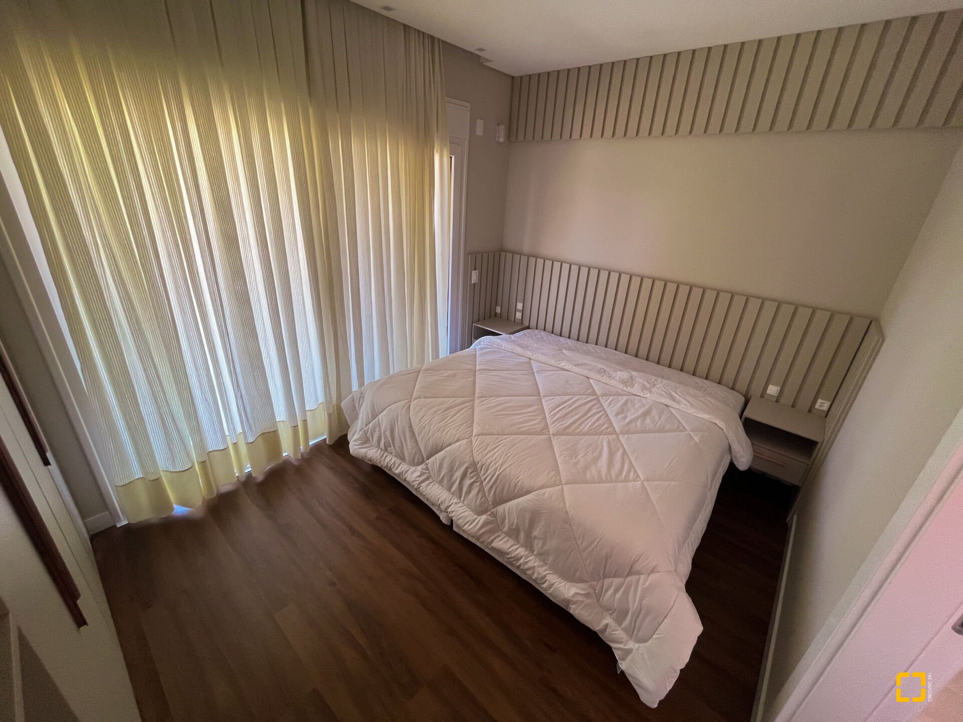 Casa com 400m², 8 quartos (sendo 4 suítes), 4 garagens, no bairro Jurerê Internacional em Florianópolis