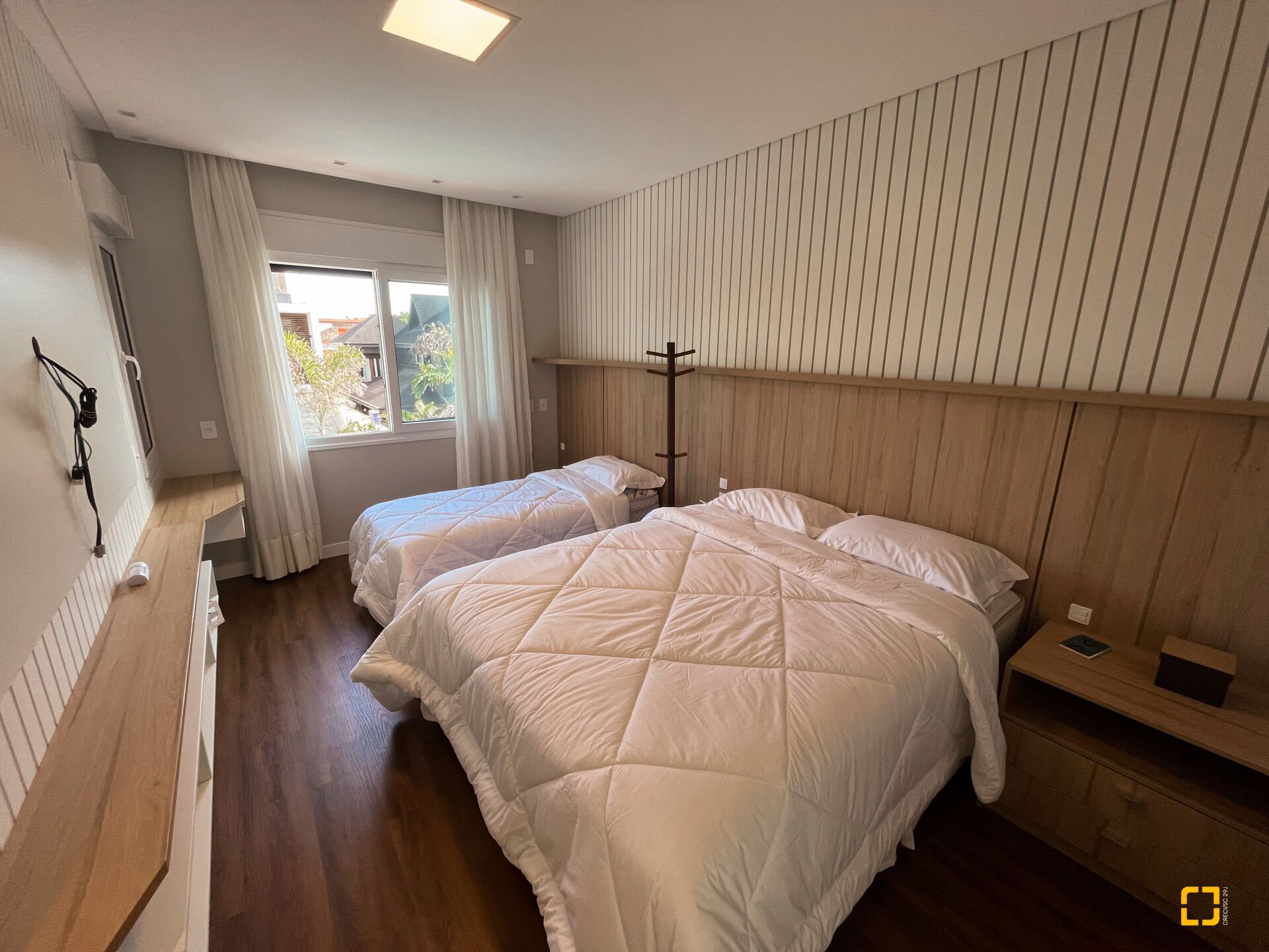 Casa com 400m², 8 quartos (sendo 4 suítes), 4 garagens, no bairro Jurerê Internacional em Florianópolis