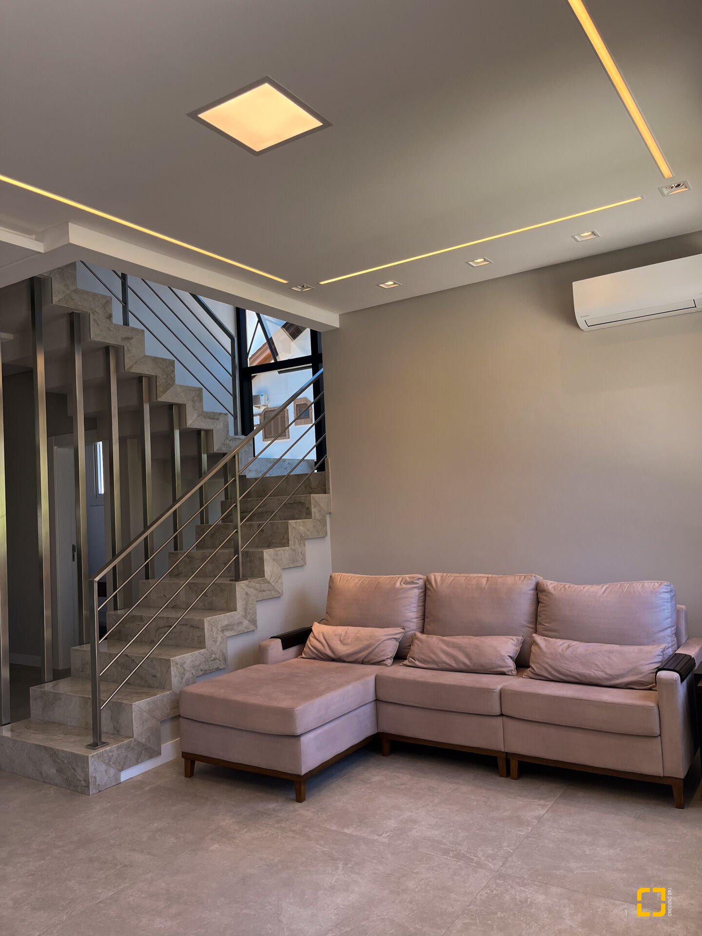 Casa com 400m², 8 quartos (sendo 4 suítes), 4 garagens, no bairro Jurerê Internacional em Florianópolis