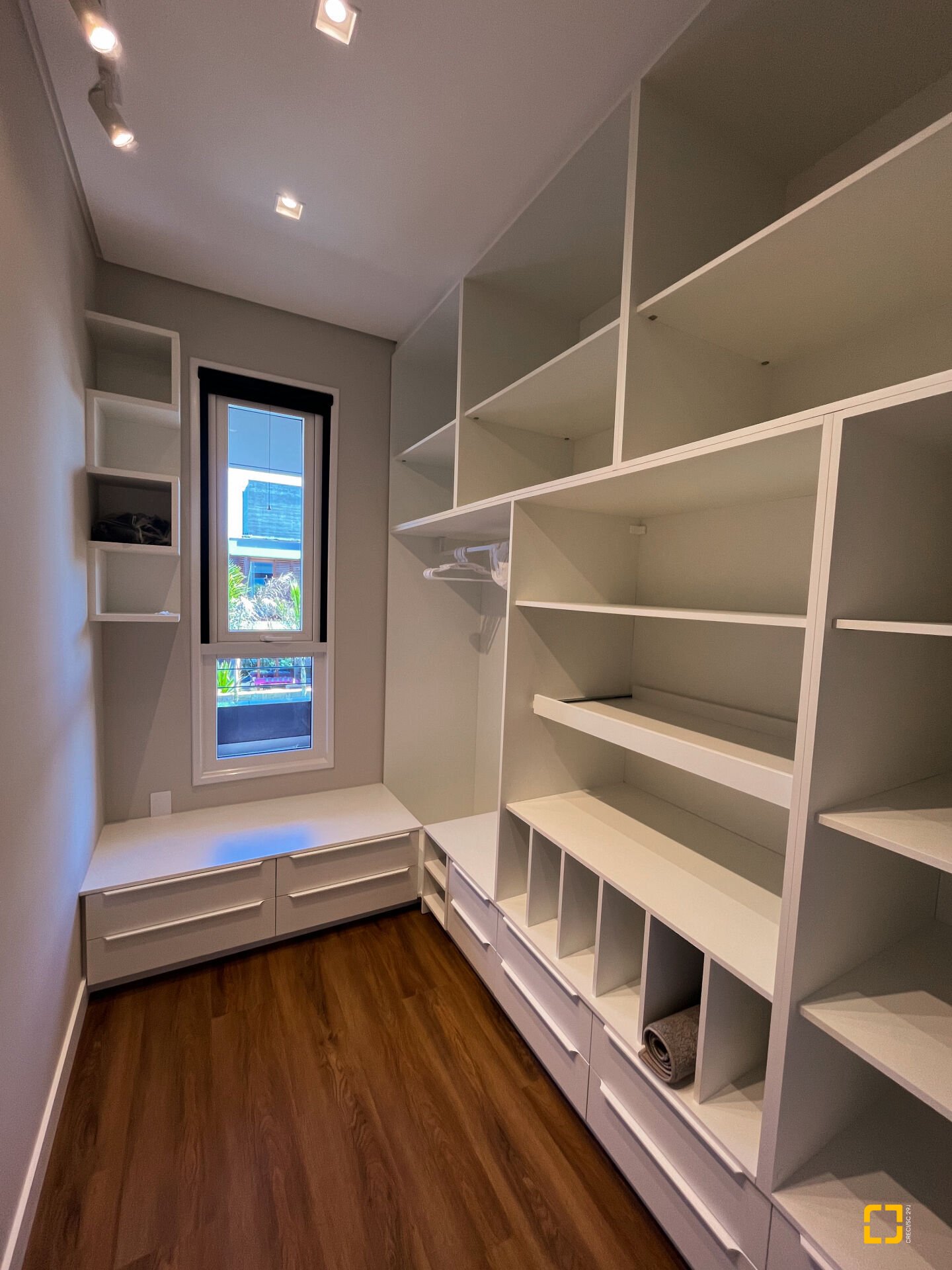 Casa com 400m², 8 quartos (sendo 4 suítes), 4 garagens, no bairro Jurerê Internacional em Florianópolis