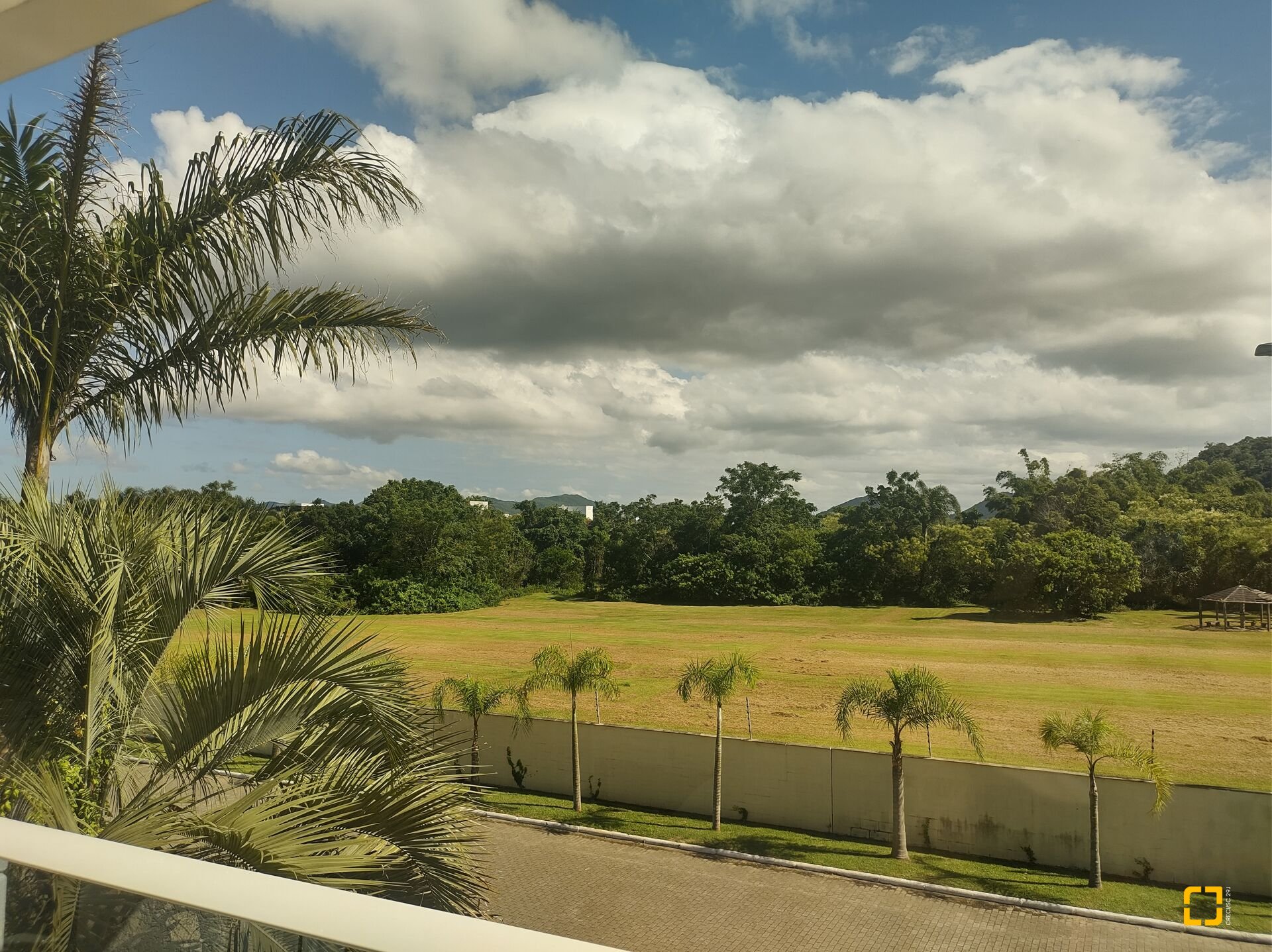 Casa com 995m², 17 quartos (sendo 8 suítes), 4 garagens, no bairro Jurerê Internacional em Florianópolis