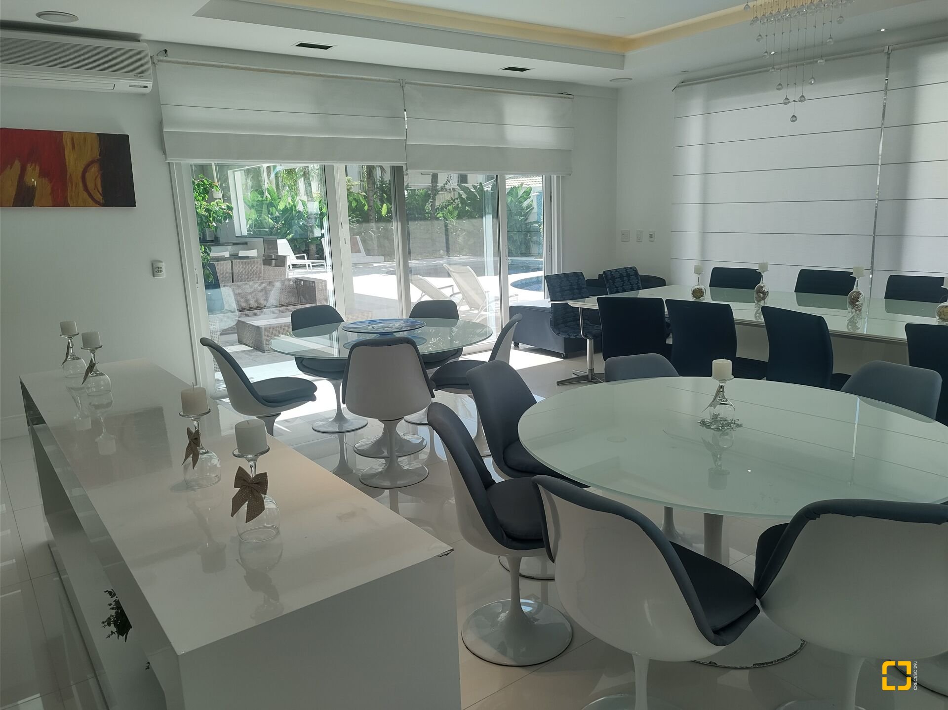 Casa com 995m², 17 quartos (sendo 8 suítes), 4 garagens, no bairro Jurerê Internacional em Florianópolis