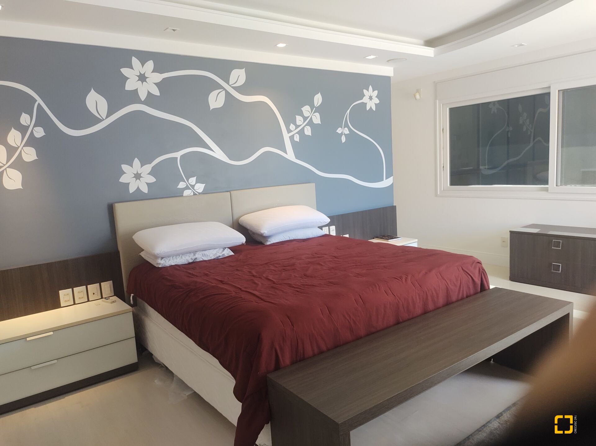 Casa com 995m², 17 quartos (sendo 8 suítes), 4 garagens, no bairro Jurerê Internacional em Florianópolis