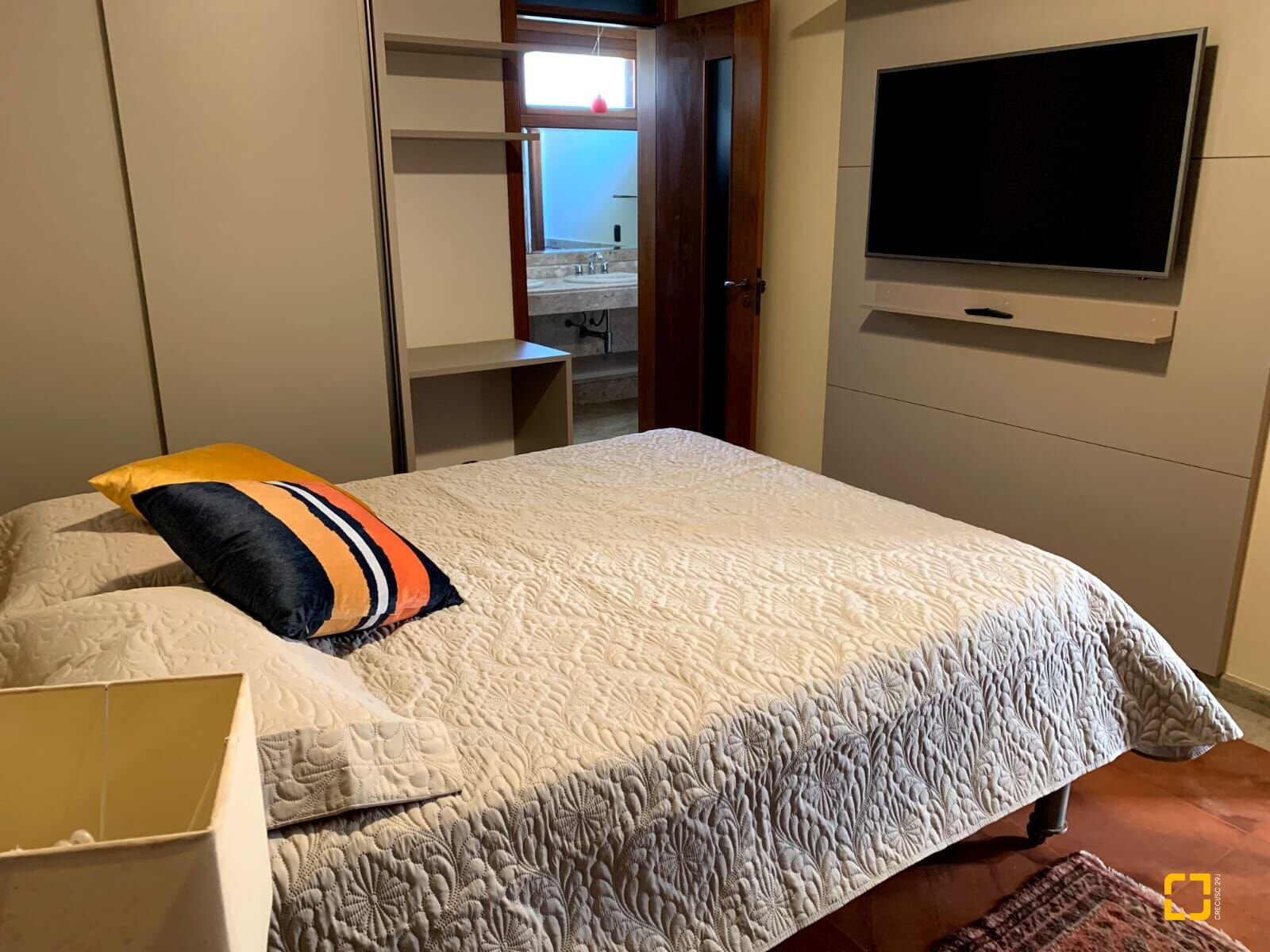 Casa com 355m², 5 quartos (sendo 2 suítes), 2 garagens, no bairro Jurerê Internacional em Florianópolis