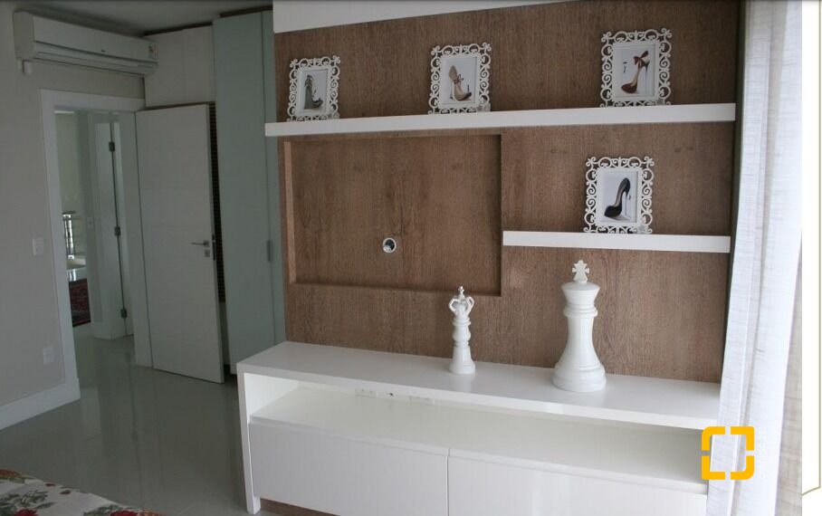 Casa com 758m², 10 quartos (sendo 5 suítes), 5 garagens, no bairro Jurerê Internacional em Florianópolis
