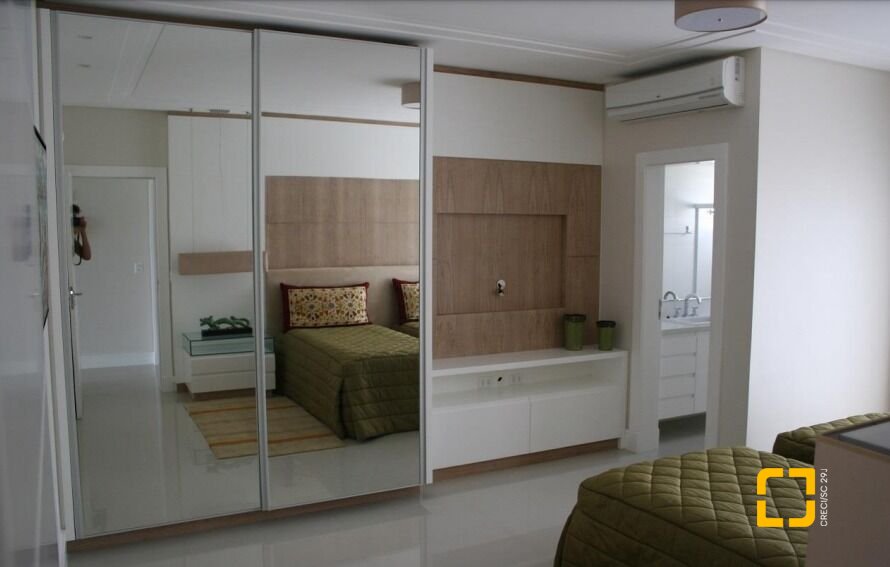 Casa com 758m², 10 quartos (sendo 5 suítes), 5 garagens, no bairro Jurerê Internacional em Florianópolis
