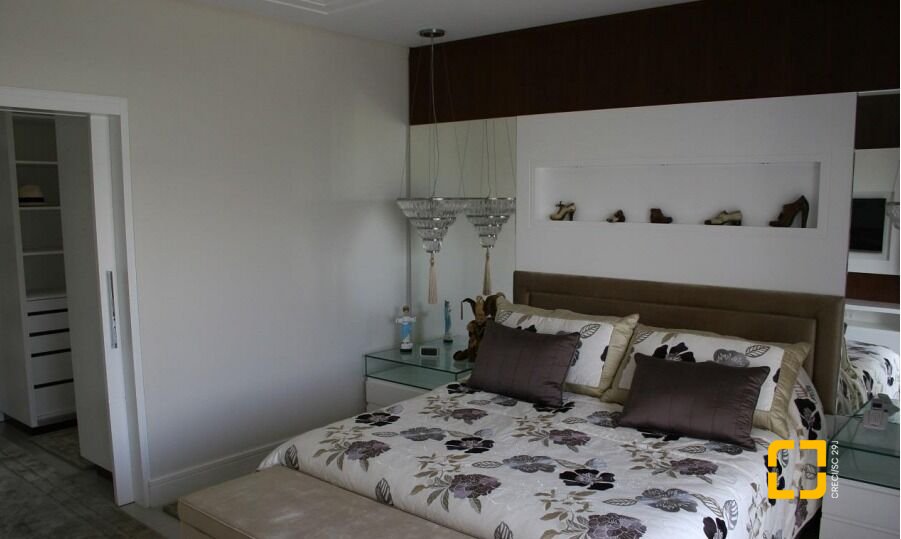 Casa com 758m², 10 quartos (sendo 5 suítes), 5 garagens, no bairro Jurerê Internacional em Florianópolis