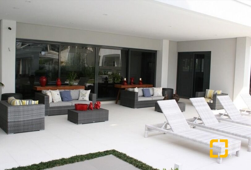 Casa com 758m², 10 quartos (sendo 5 suítes), 5 garagens, no bairro Jurerê Internacional em Florianópolis