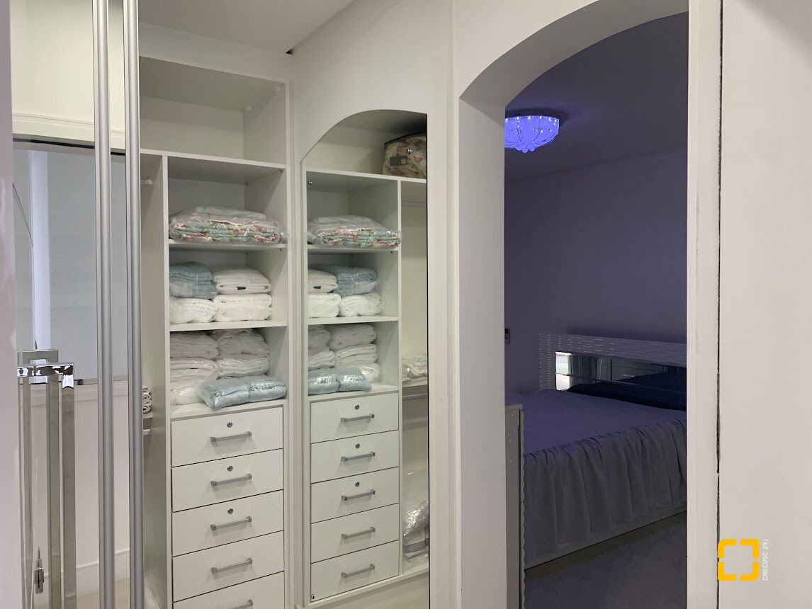 Casa com 739m², 8 quartos (sendo 4 suítes), 4 garagens, no bairro Jurerê Internacional em Florianópolis