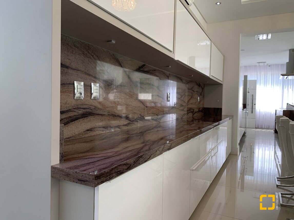 Casa com 739m², 8 quartos (sendo 4 suítes), 4 garagens, no bairro Jurerê Internacional em Florianópolis