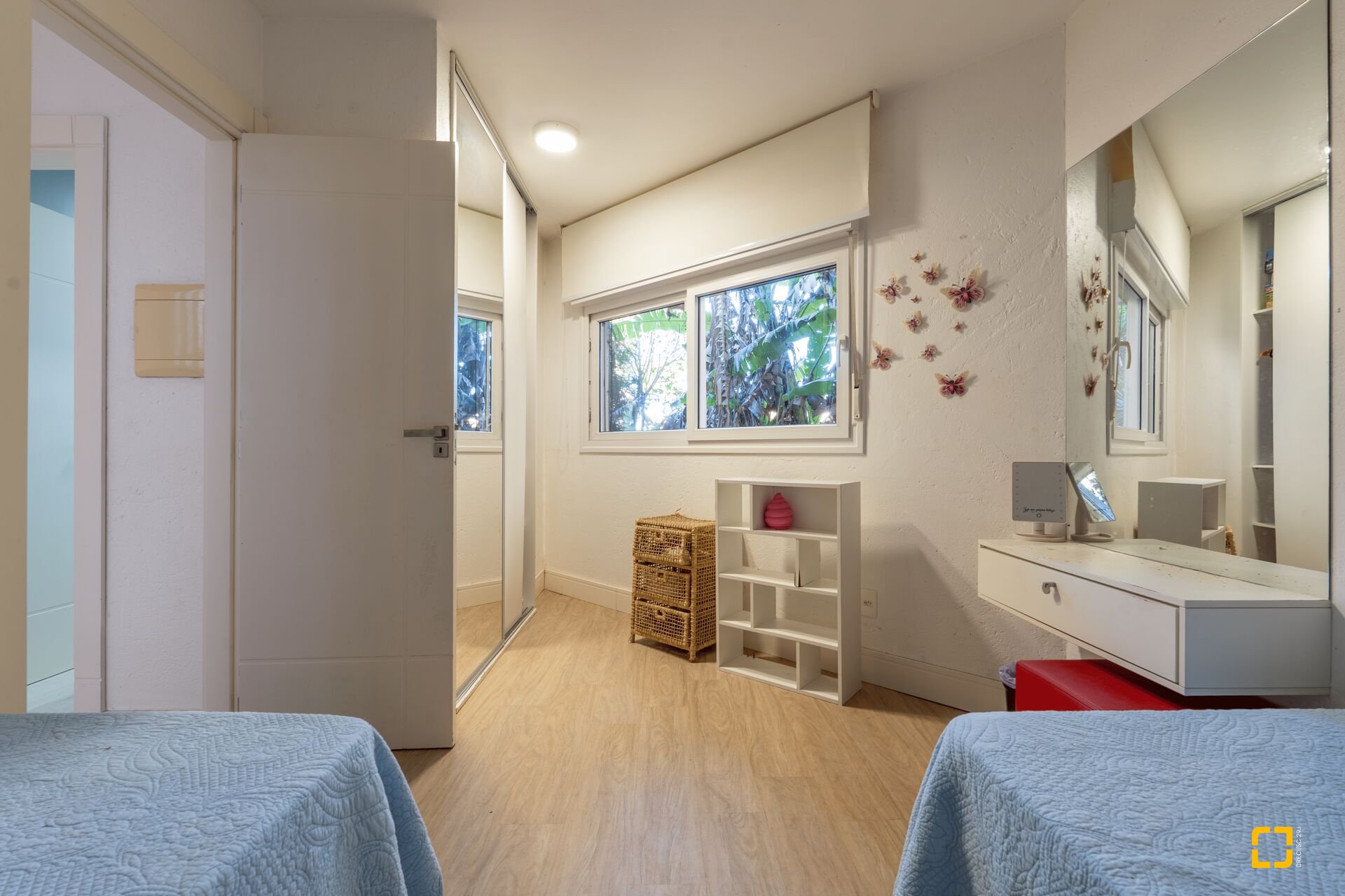 Casa com 818m², 6 quartos (sendo 4 suítes), 4 garagens, no bairro Canajurê em Florianópolis