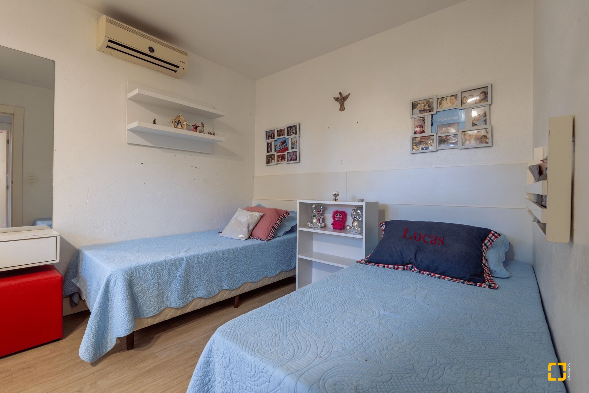 Casa com 818m², 6 quartos (sendo 4 suítes), 4 garagens, no bairro Canajurê em Florianópolis