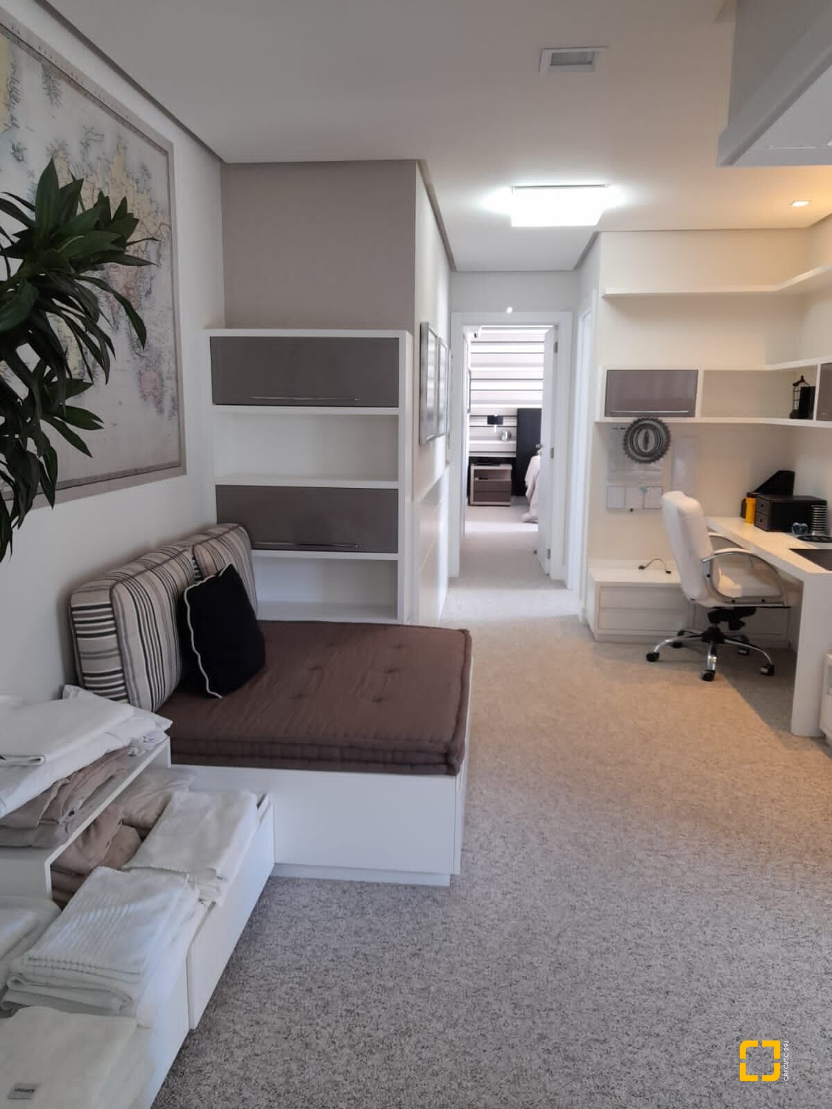 Casa com 421m², 8 quartos (sendo 4 suítes), 4 garagens, no bairro Jurerê em Florianópolis
