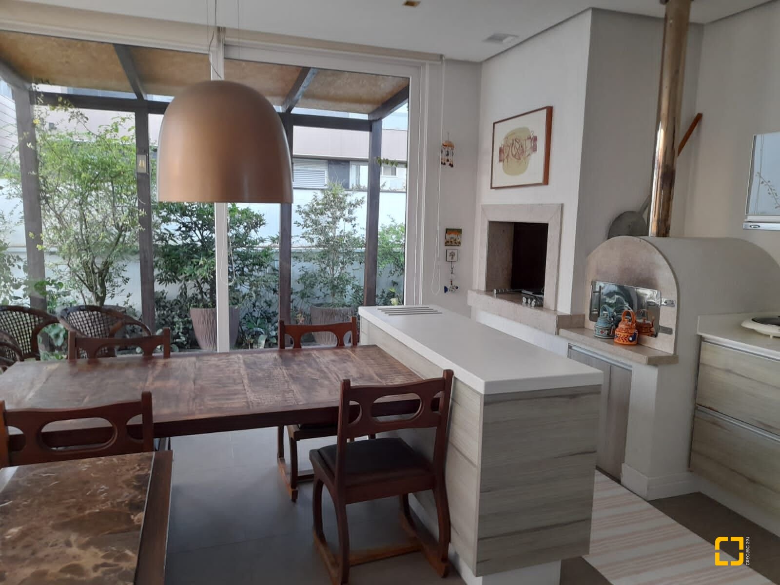 Casa com 421m², 8 quartos (sendo 4 suítes), 4 garagens, no bairro Jurerê em Florianópolis