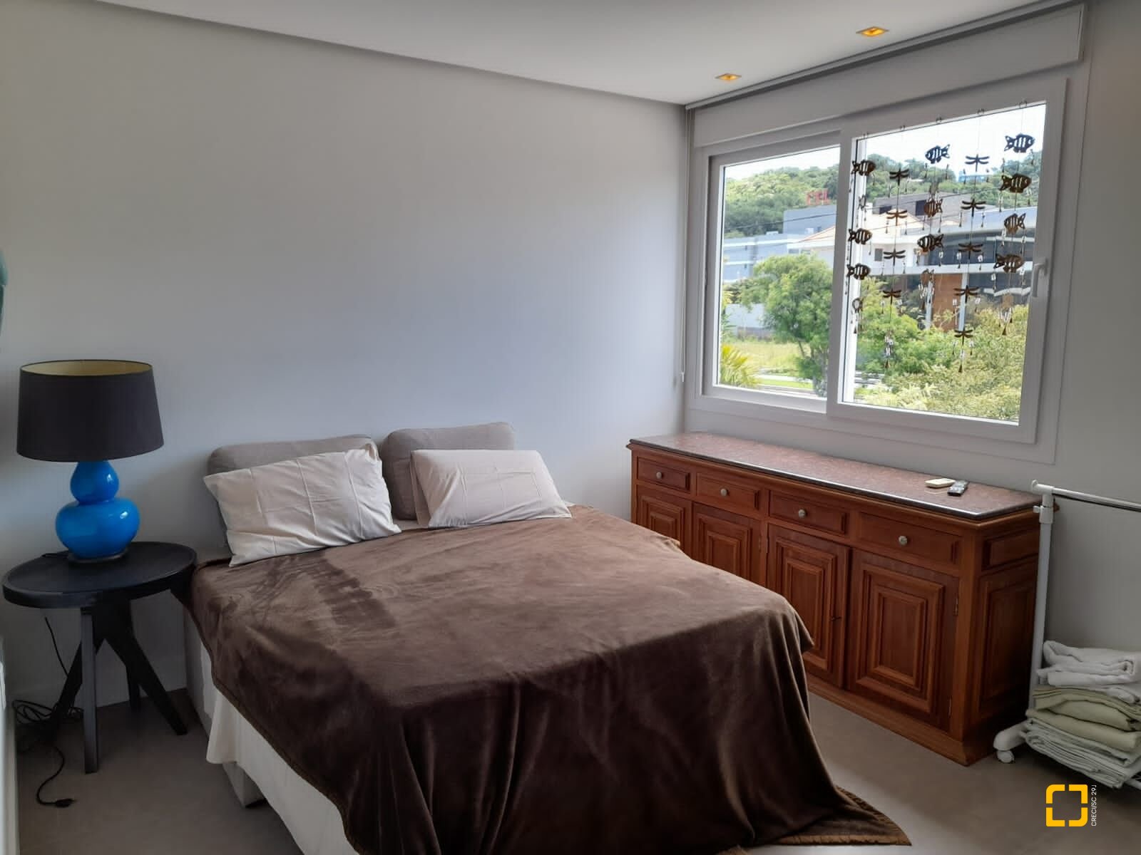 Casa com 421m², 8 quartos (sendo 4 suítes), 4 garagens, no bairro Jurerê em Florianópolis