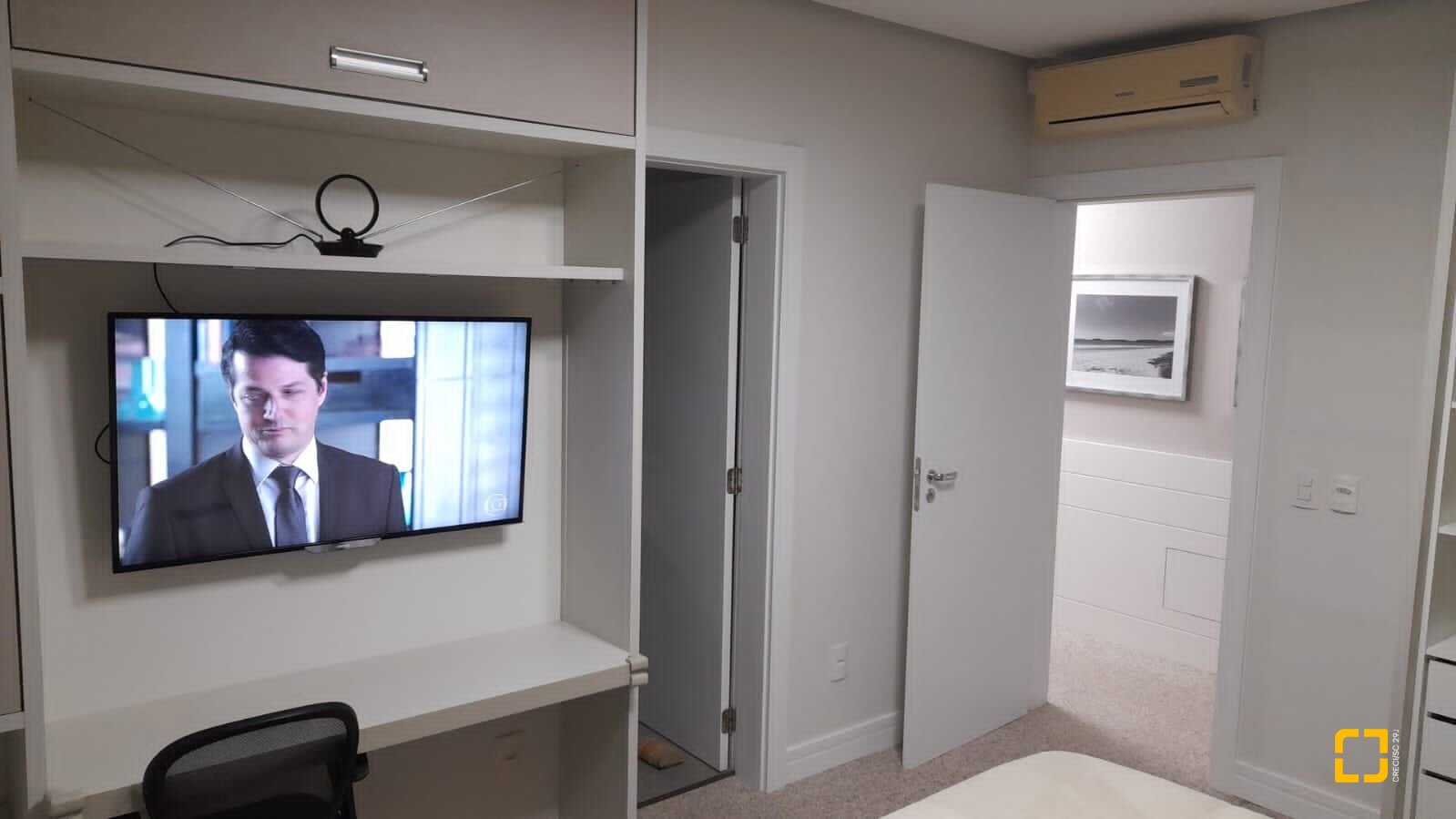Casa com 421m², 8 quartos (sendo 4 suítes), 4 garagens, no bairro Jurerê em Florianópolis