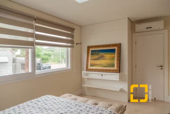Casa com 650m², 13 quartos (sendo 6 suítes), 5 garagens, no bairro Jurerê Internacional em Florianópolis