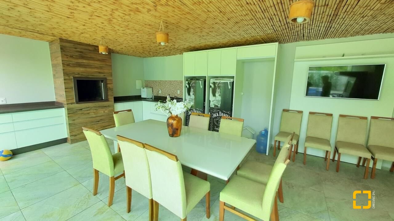 Casa com 500m², 12 quartos (sendo 6 suítes), 3 garagens, no bairro Jurerê Internacional em Florianópolis