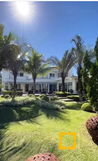 Casa com 1200m², 10 quartos (sendo 5 suítes), 6 garagens, no bairro Jurerê Internacional em Florianópolis