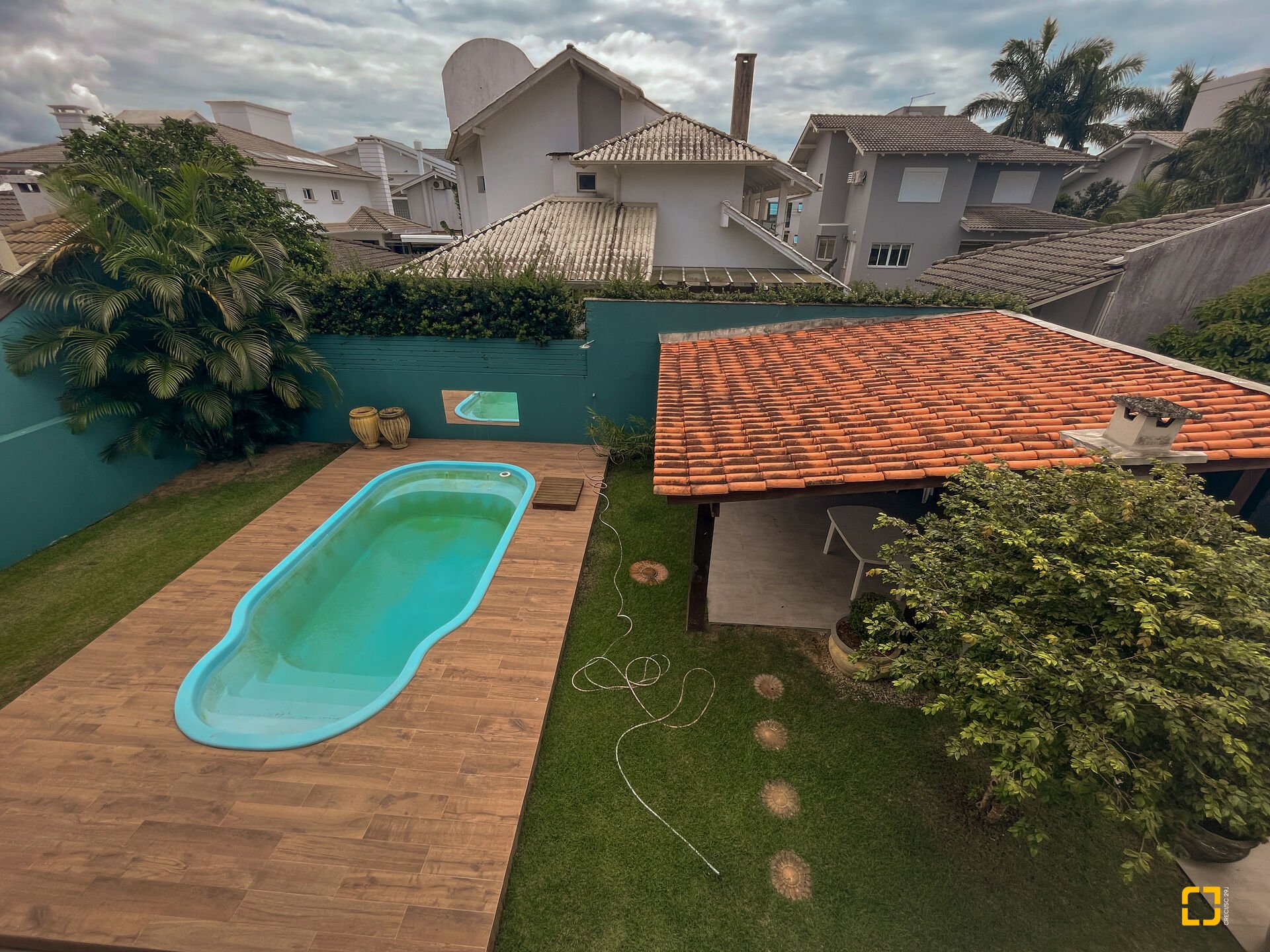 Casa com 300m², 8 quartos (sendo 4 suítes), 4 garagens, no bairro Jurerê Internacional em Florianópolis