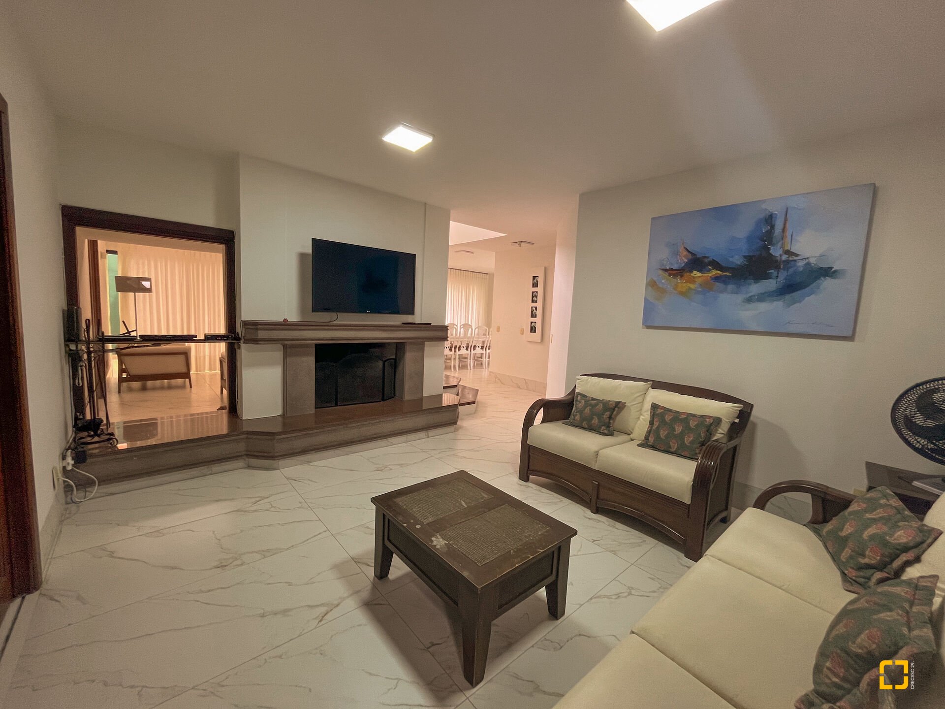 Casa com 300m², 8 quartos (sendo 4 suítes), 4 garagens, no bairro Jurerê Internacional em Florianópolis