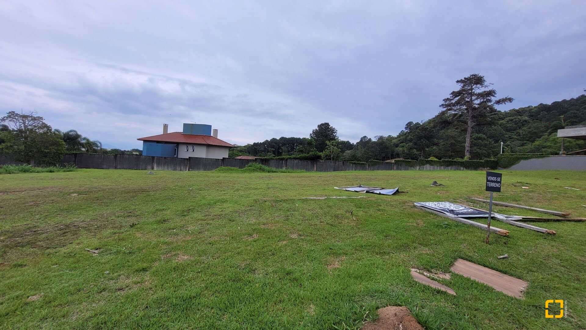 Terreno com 762m², no bairro Cacupé em Florianópolis