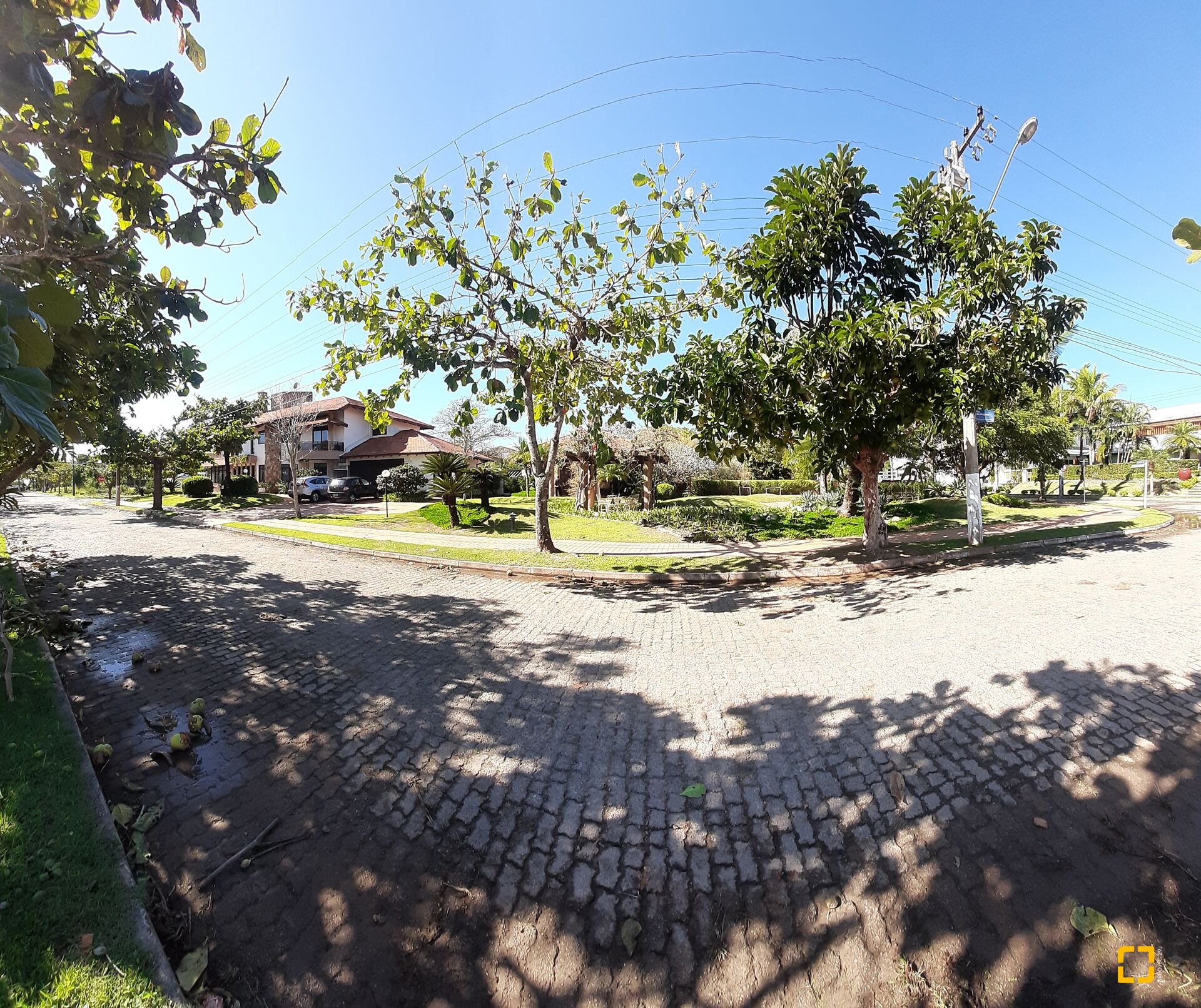 Casa com 600m², 10 quartos (sendo 5 suítes), 6 garagens, no bairro Jurerê em Florianópolis