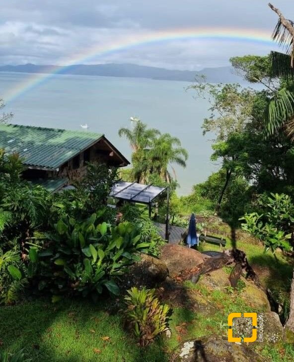 Hotel com 213m², 6 quartos (sendo 1 suíte), no bairro Jurerê Internacional em Florianópolis