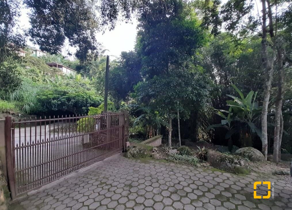 Hotel com 213m², 6 quartos (sendo 1 suíte), no bairro Jurerê Internacional em Florianópolis