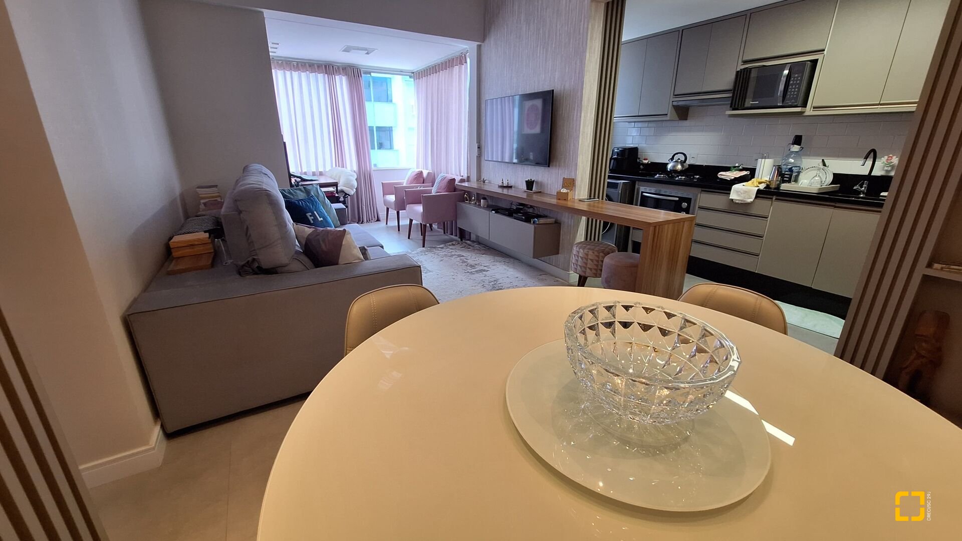 Apartamento com 49m², 1 quarto, 1 garagem, no bairro Jurerê Internacional em Florianópolis