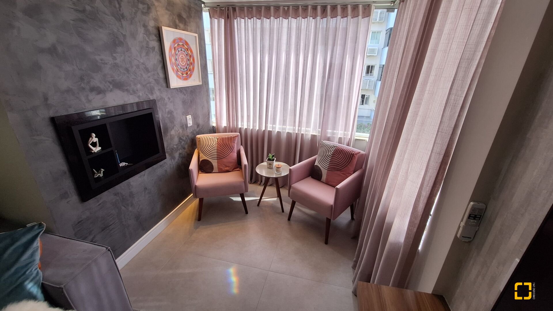 Apartamento com 49m², 1 quarto, 1 garagem, no bairro Jurerê Internacional em Florianópolis