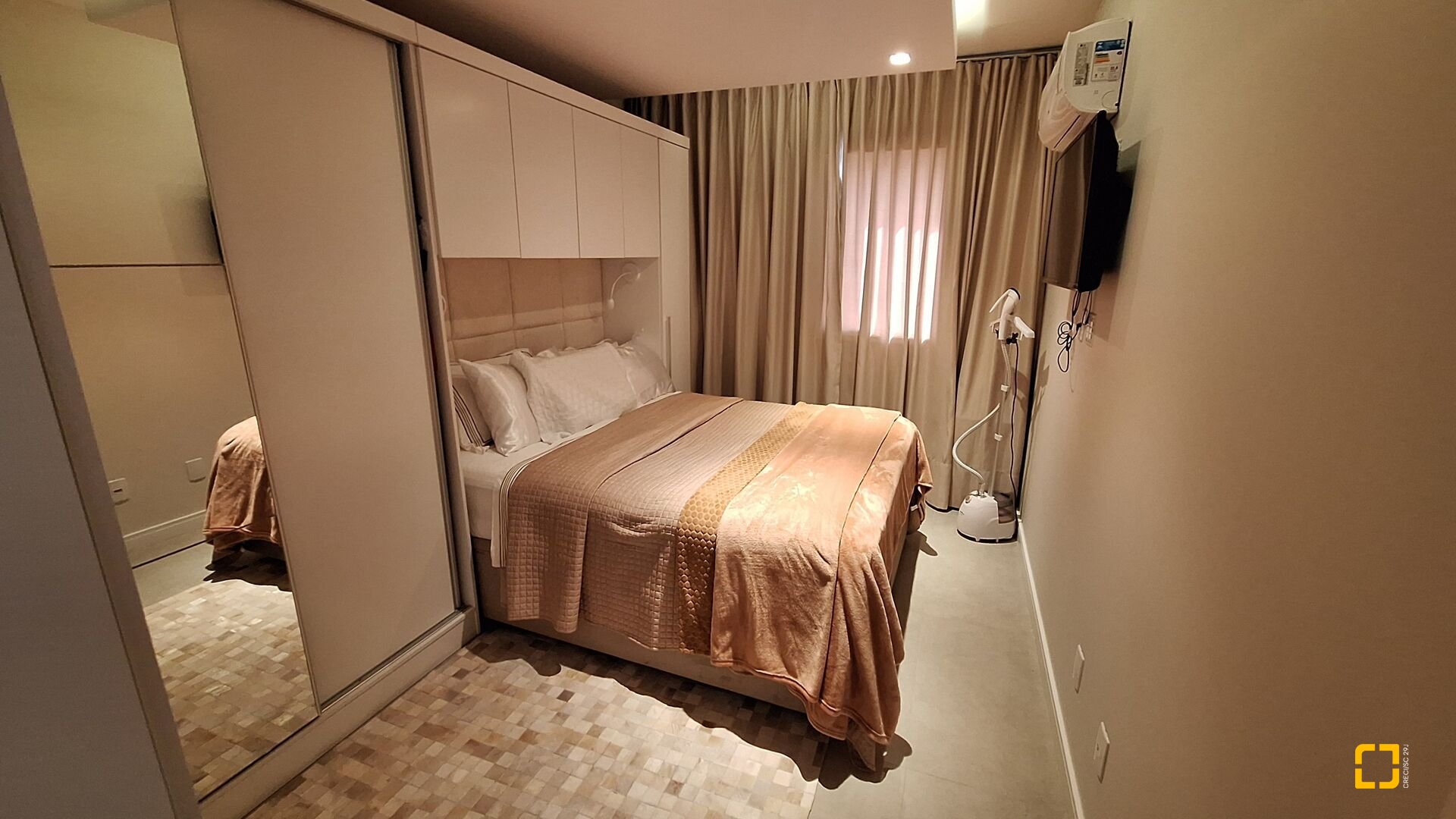 Apartamento com 49m², 1 quarto, 1 garagem, no bairro Jurerê Internacional em Florianópolis