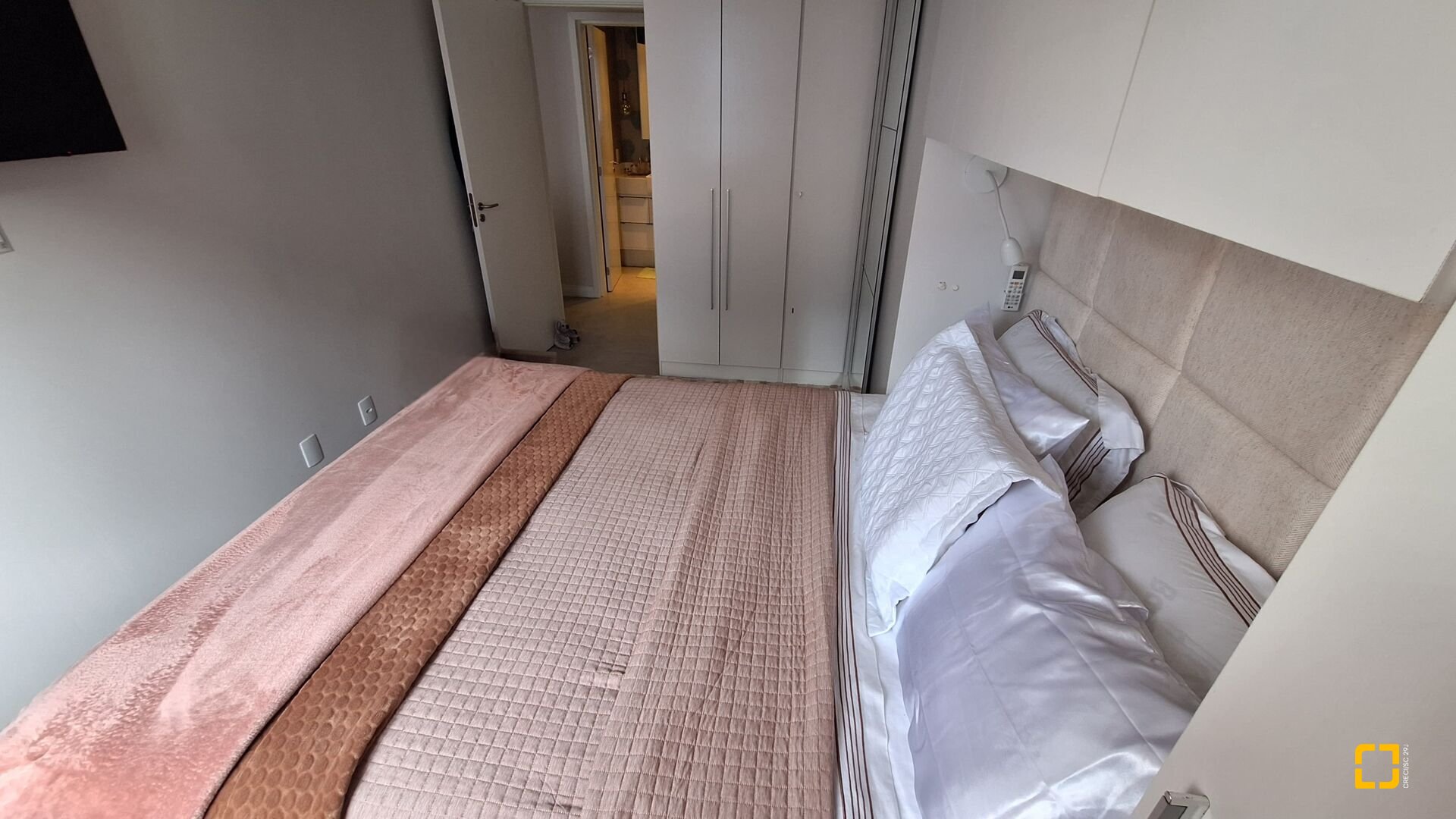 Apartamento com 49m², 1 quarto, 1 garagem, no bairro Jurerê Internacional em Florianópolis