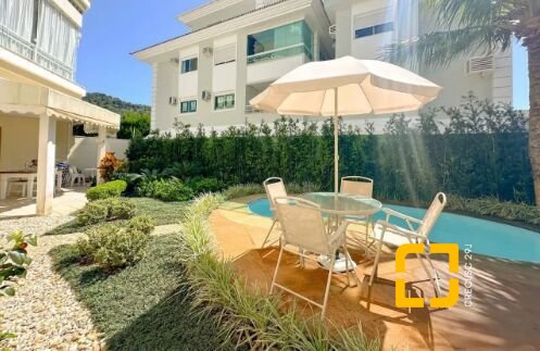 Apartamento com 234m², 8 quartos (sendo 4 suítes), 2 garagens, no bairro Jurerê Internacional em Florianópolis