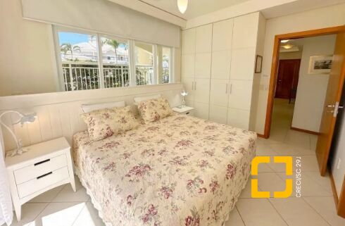 Apartamento com 234m², 8 quartos (sendo 4 suítes), 2 garagens, no bairro Jurerê Internacional em Florianópolis
