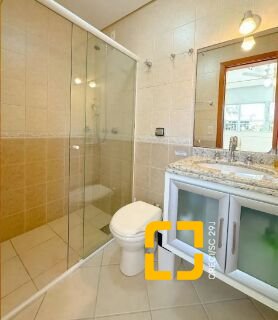Apartamento com 234m², 8 quartos (sendo 4 suítes), 2 garagens, no bairro Jurerê Internacional em Florianópolis