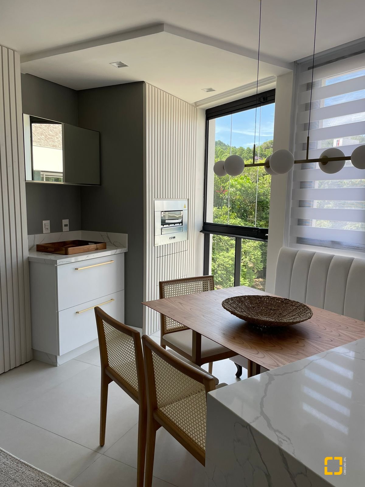 Apartamento com 62m², 1 quarto, 1 garagem, no bairro Jurerê Internacional em Florianópolis