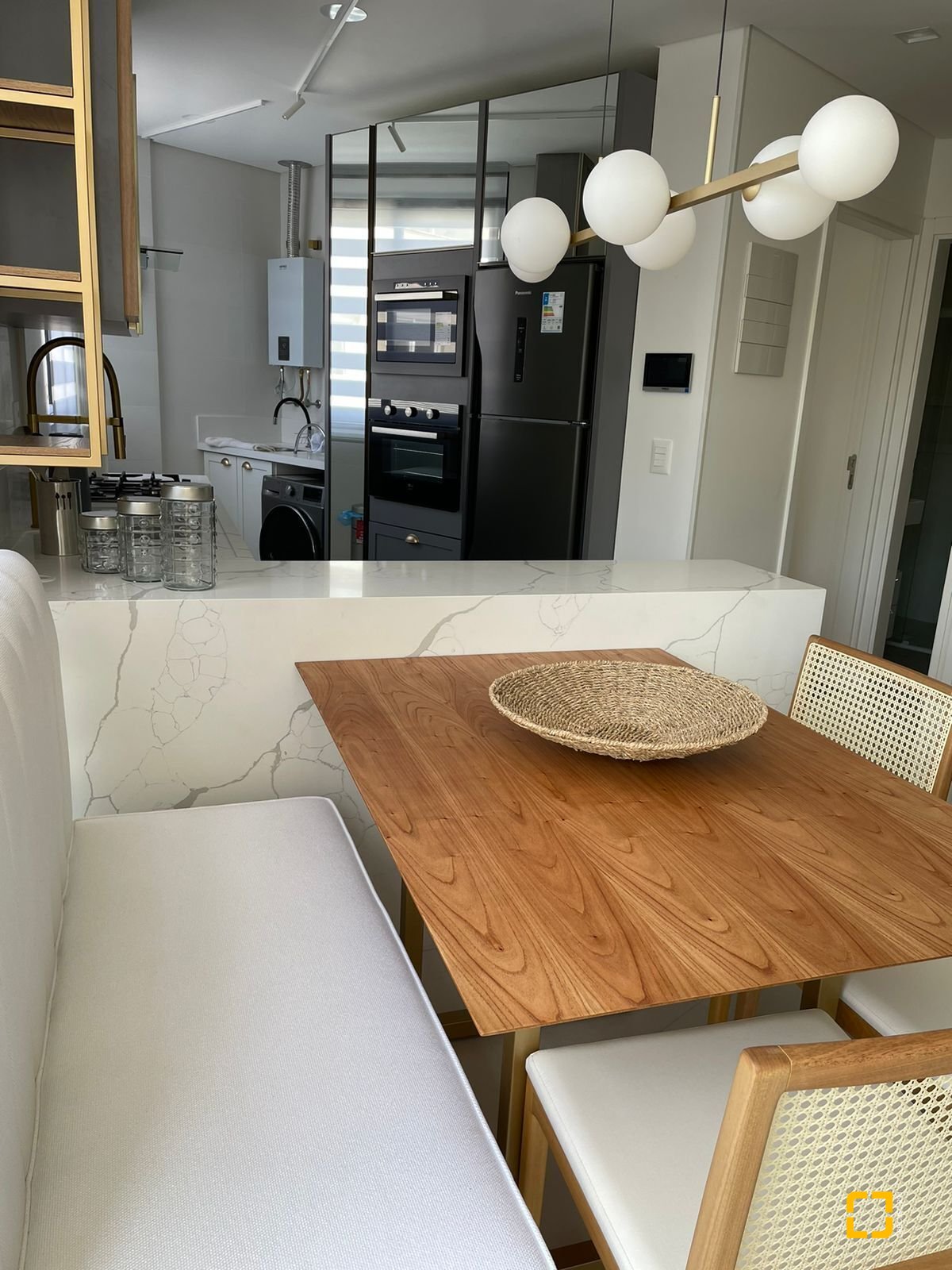 Apartamento com 62m², 1 quarto, 1 garagem, no bairro Jurerê Internacional em Florianópolis