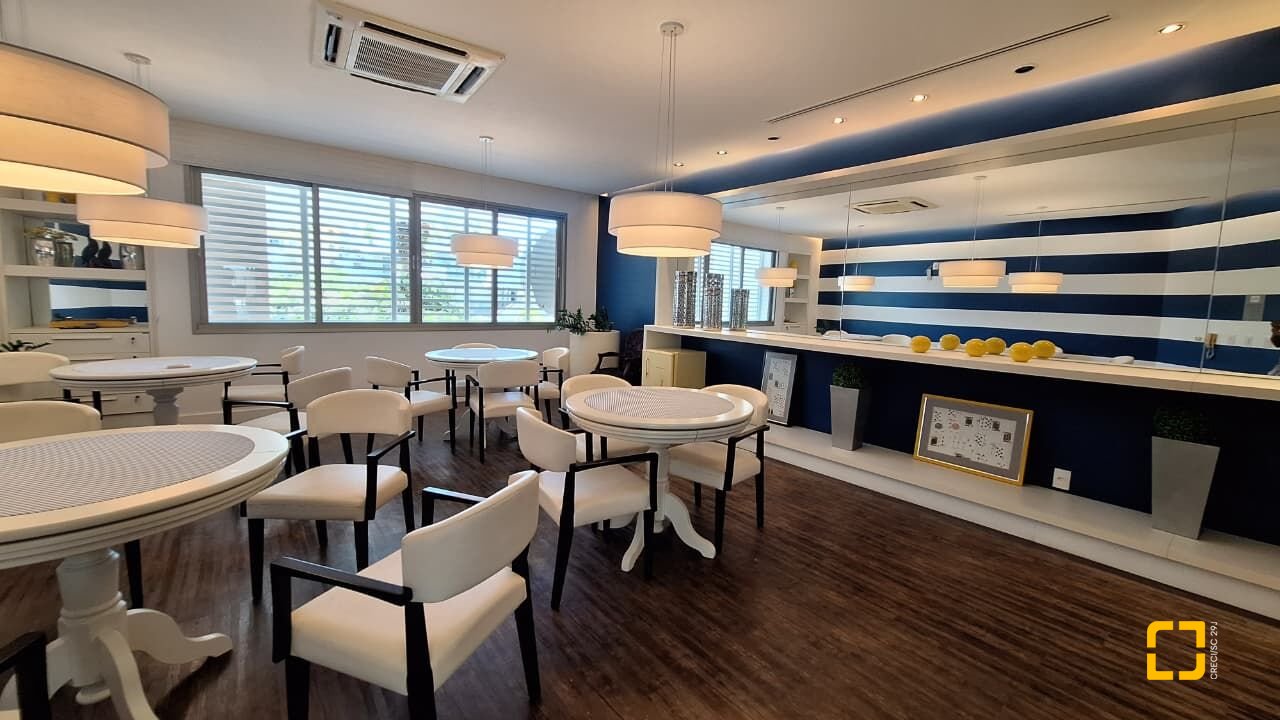 Apartamento com 125m², 3 quartos (sendo 1 suíte), 2 garagens, no bairro Jurerê Internacional em Florianópolis