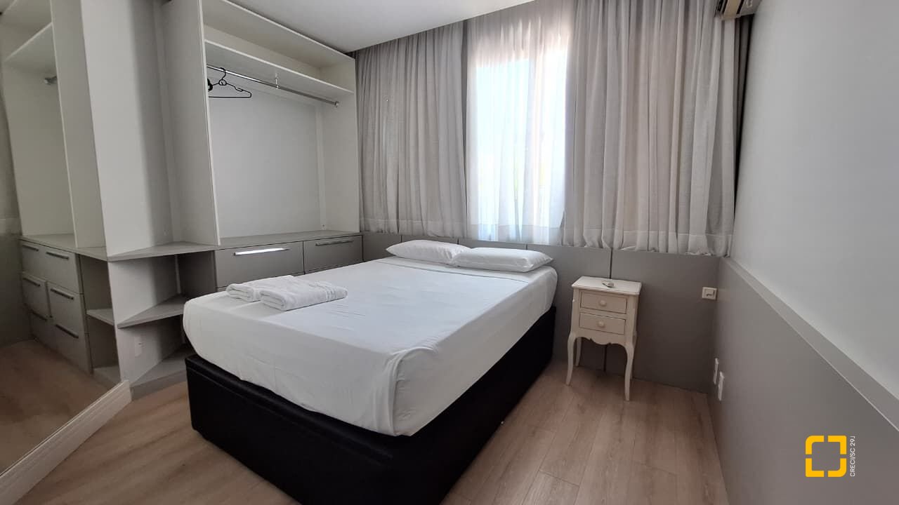 Apartamento com 125m², 3 quartos (sendo 1 suíte), 2 garagens, no bairro Jurerê Internacional em Florianópolis