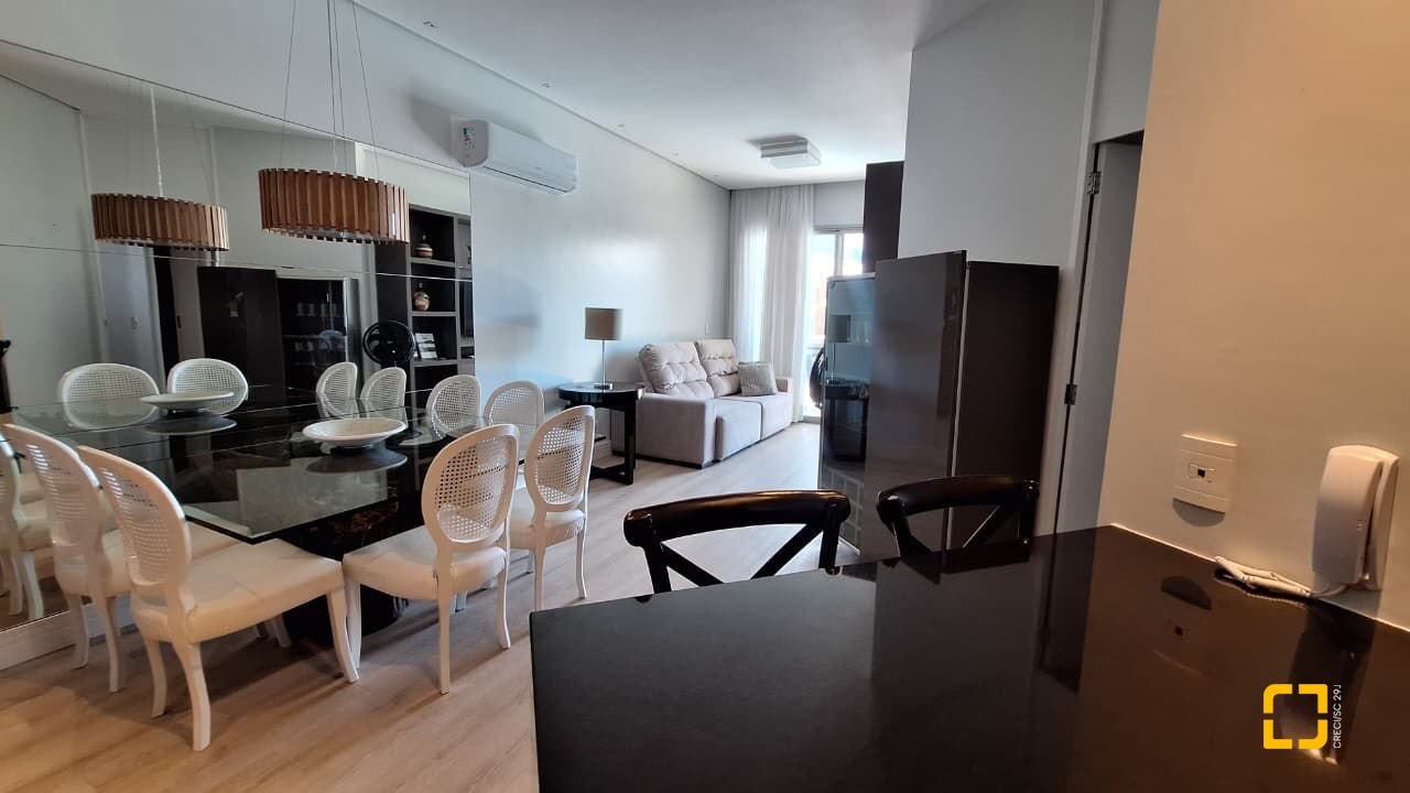 Apartamento com 125m², 3 quartos (sendo 1 suíte), 2 garagens, no bairro Jurerê Internacional em Florianópolis