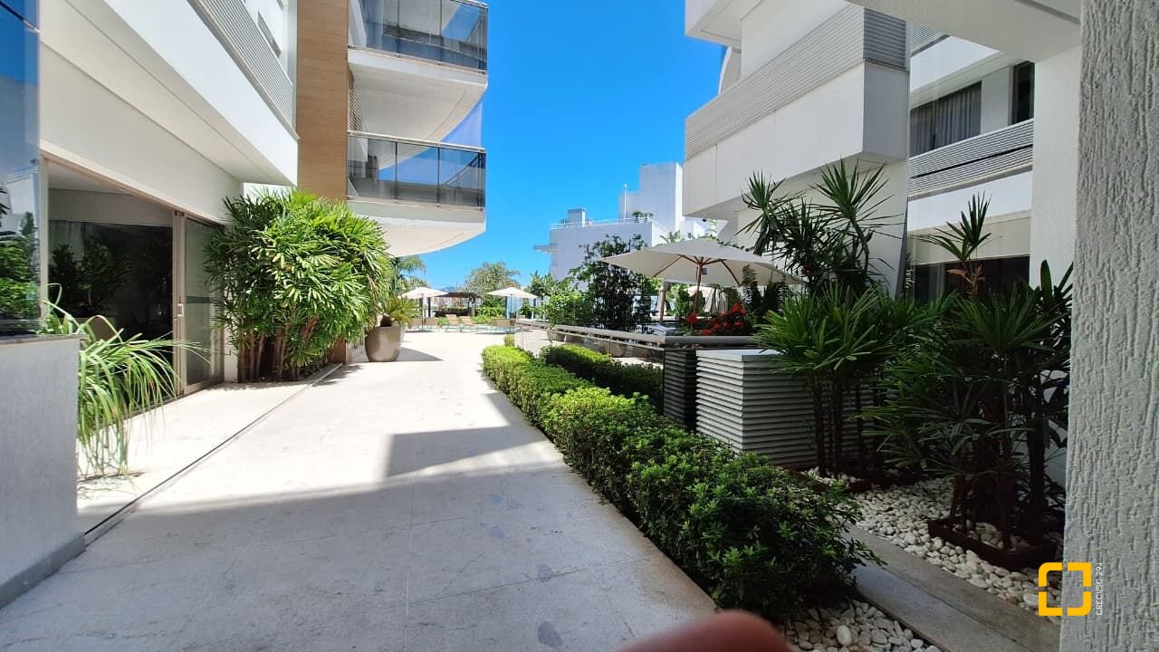 Apartamento com 125m², 3 quartos (sendo 1 suíte), 2 garagens, no bairro Jurerê Internacional em Florianópolis